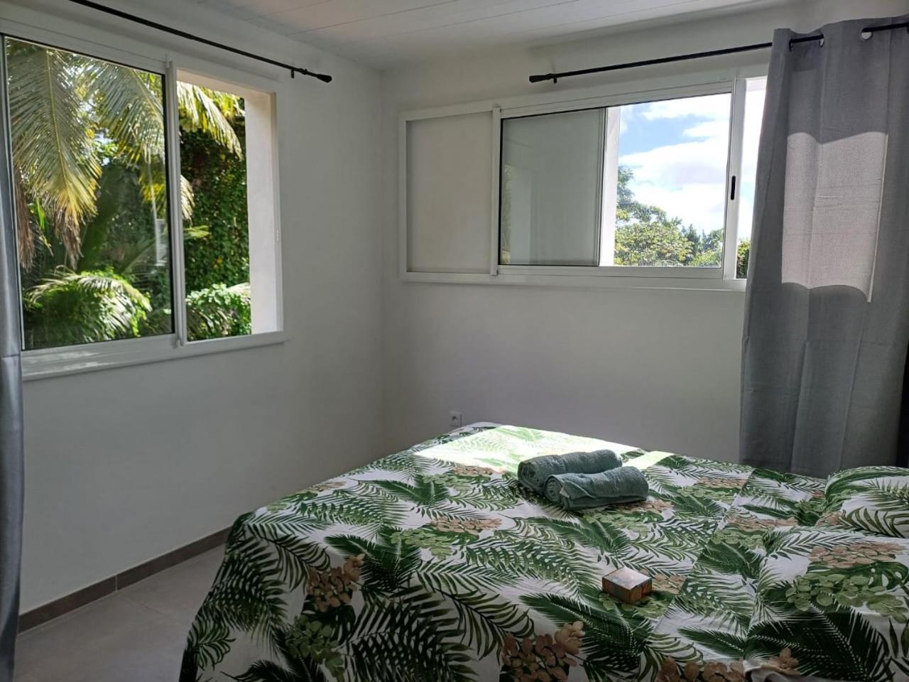 Villa Les Mahoganys Riviere-Salee Bagian luar foto